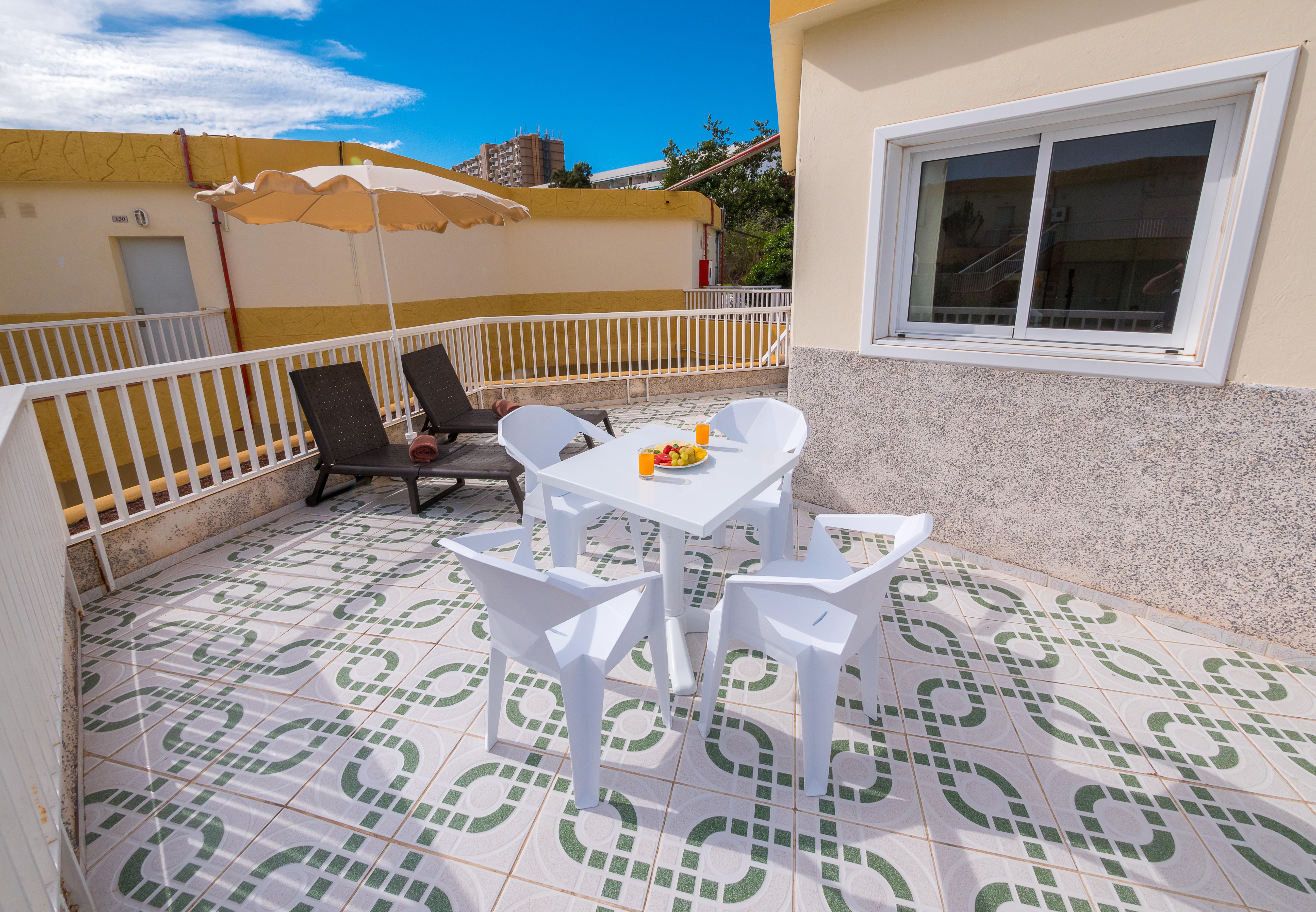 Checkin Bungalows Atlántida Los Cristianos (Tenerife) Exterior foto