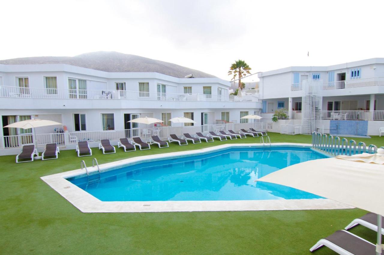 Checkin Bungalows Atlántida Los Cristianos (Tenerife) Exterior foto