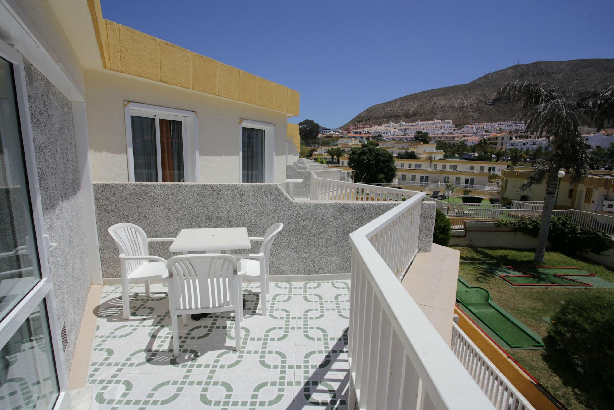 Checkin Bungalows Atlántida Los Cristianos (Tenerife) Exterior foto